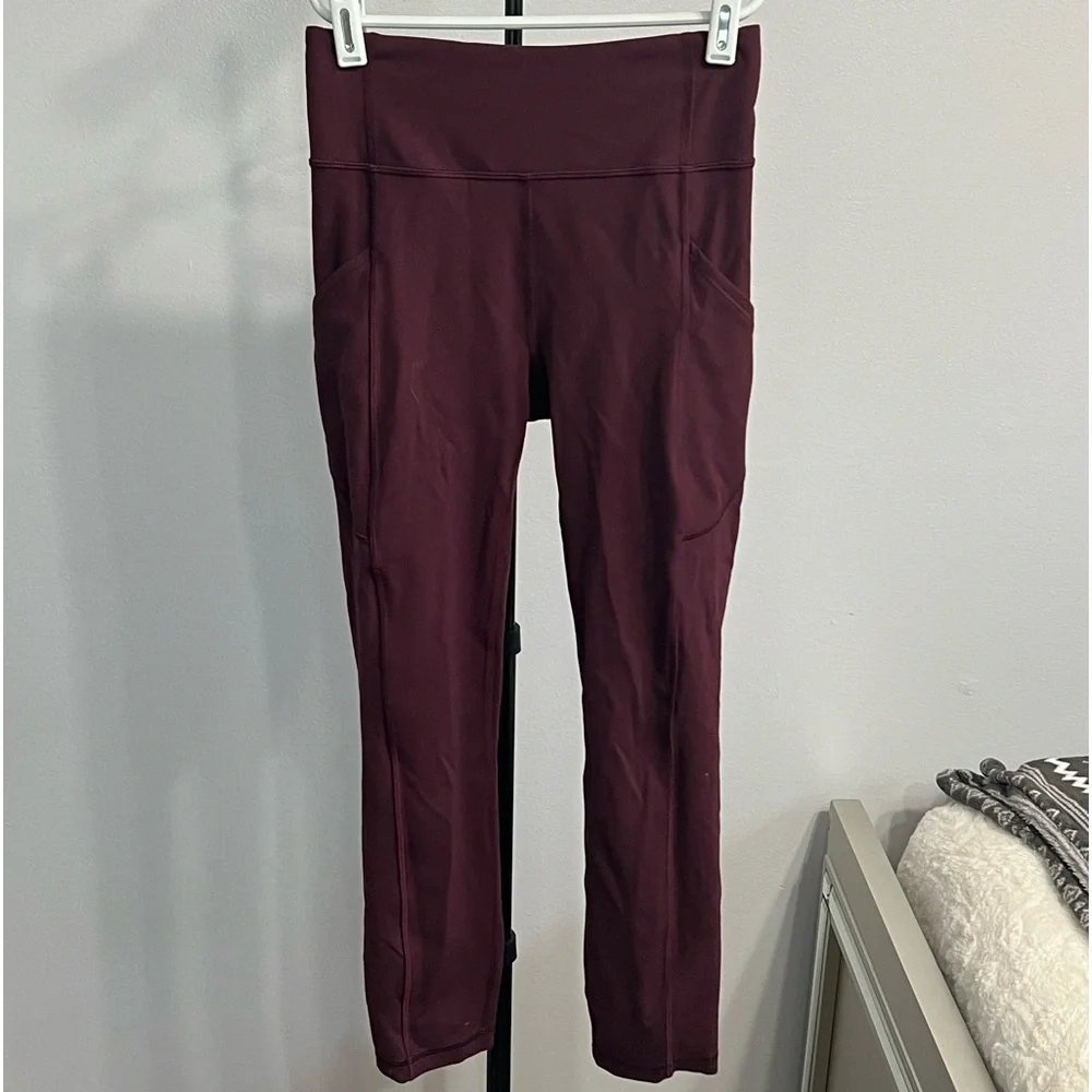 Lululemon Leggings ~Size 4 - Picture 1 of 3